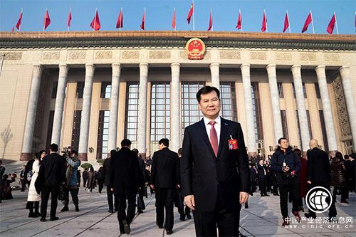 張近東代表：大力推進快遞業綠色包裝行動