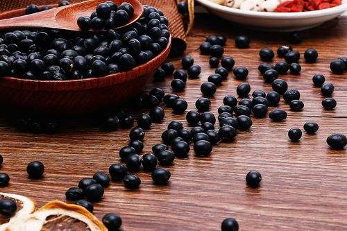 黑龍江省明水縣提出做大、做強黑豆產業