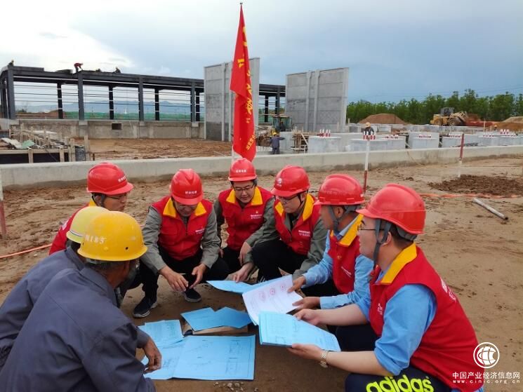 國網山西省電力公司“藍領紅帶”聚合力