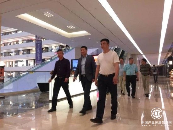 中國非洲聯合工商會蔡立華先生到訪金枝玉葉水晶燈星光店