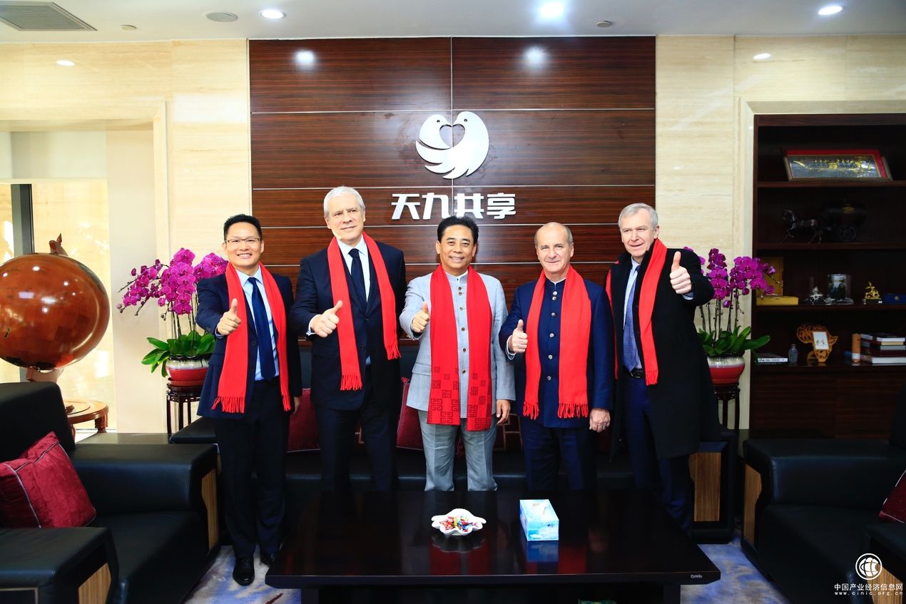 全球人才大戰爆發 中國民企PK國際巨頭鹿死誰手