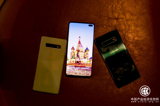 十年創新集一身，三星Galaxy S10系列引領行業前行