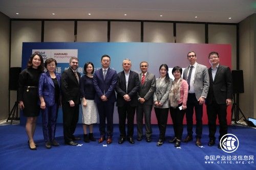 華爾街英語攜手哈佛商學院出版 助力學員提升職場競爭力