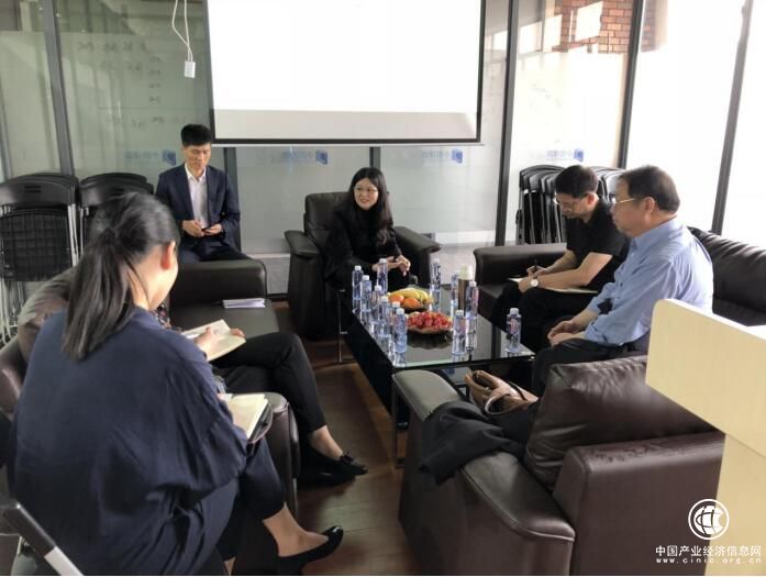 武漢新洲區領導考察小微律政：歡迎把分公司開到武漢來