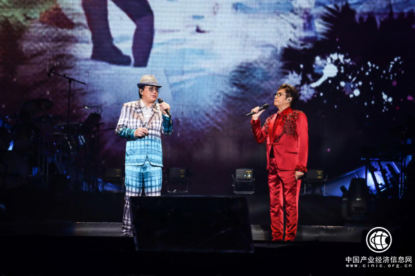 張學友之后，生和堂又冠名了“許冠杰&譚詠麟演唱會”