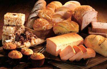 江西資溪：把小面包“揉”成大產業