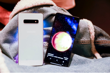什么是最前衛的智能手機？用了三星Galaxy S10你就知道