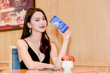 三星Galaxy S10，智能手機界的“多面手”
