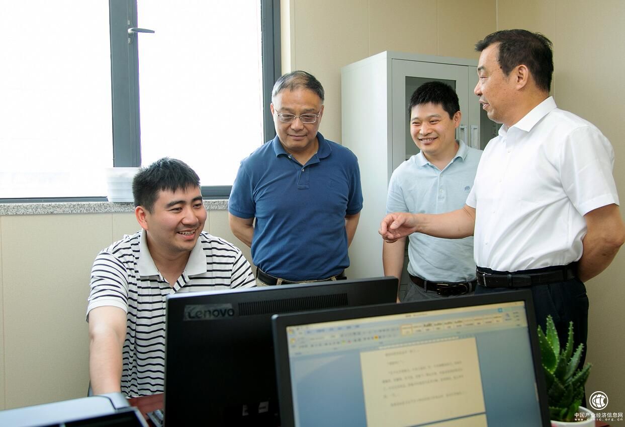 著名國際問題專家朱鋒為培養國際化專業化新聞發言人把脈