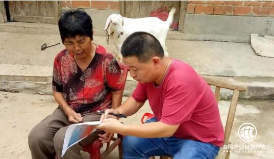 河南內鄉：堅持暑期大走訪活動