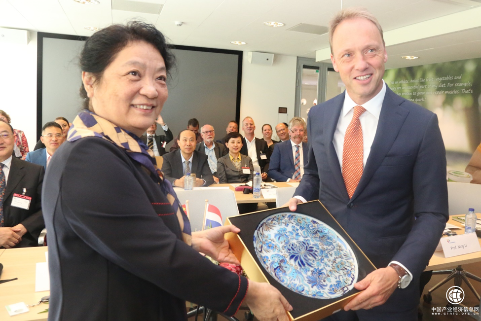 菲仕蘭成功舉辦第五屆中荷乳業產業鏈安全保障研討會