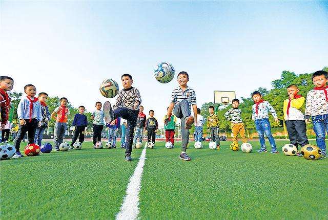 校園足球將開啟升級版 打造中國特色足球青訓體系