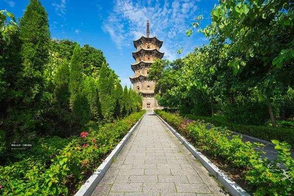 僑鄉泉州保護歷史文化遺產：見人、見物、見生活
