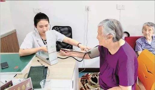 各地改善硬件設施 提高社區養老水平
