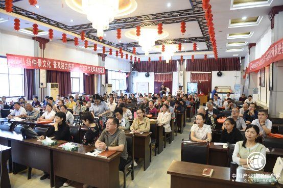 國慶前夕，仲景宛西中醫藥文化公益科普走進新鄉市