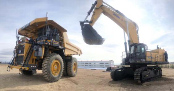 礦山無人運輸系統示范工程首批裝備在中國黃金集團裝配完成