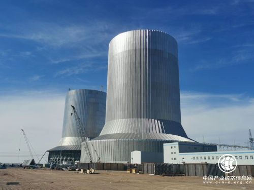 世界最重最大電廠鋼結構間冷塔封頂