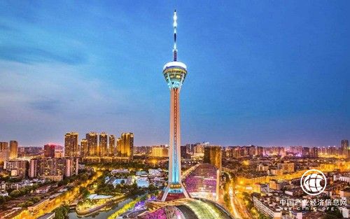 連續11個季度增速8%以上 成都“穩”在哪？