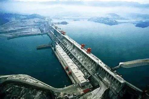 三峽工程創單座水電站年發電量世界紀錄