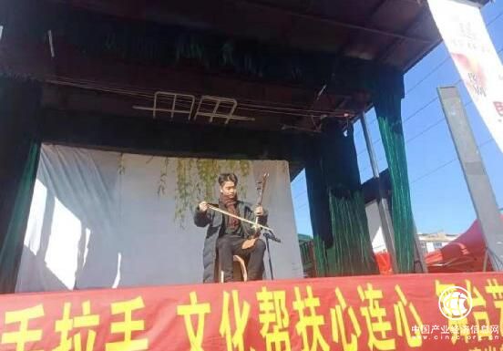 河南省南召縣南河店鎮：脫貧路上手牽手 文化幫扶心連心