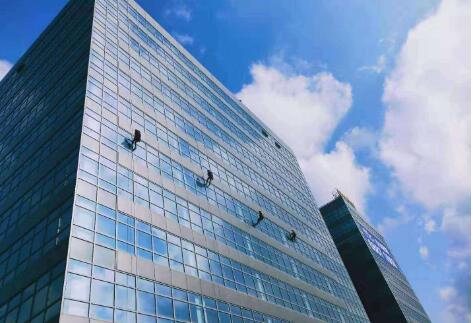 上海1.3萬座玻璃幕墻建筑“一網統管”