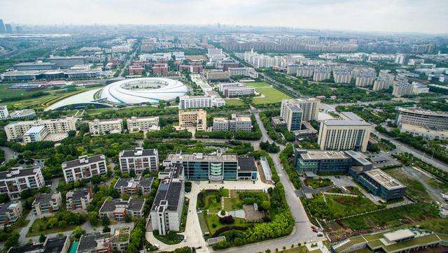 從研發到“智造” 上海張江崛起醫療器械基地