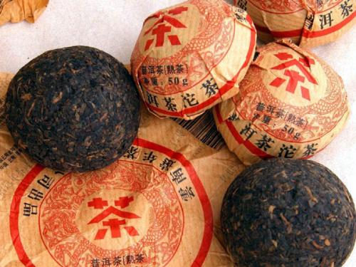 云南普洱市規范生產擦亮普洱茶“金字招牌”