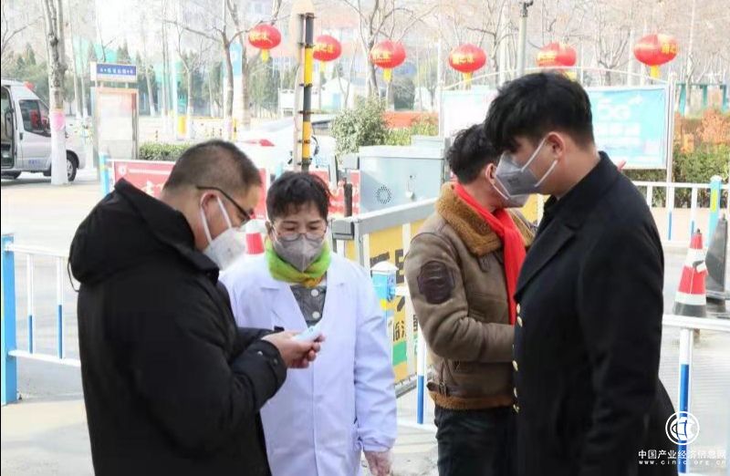 戰疫故事 | 每天只睡3個小時 東關社區戰“疫”前線的“鐵人”張龍