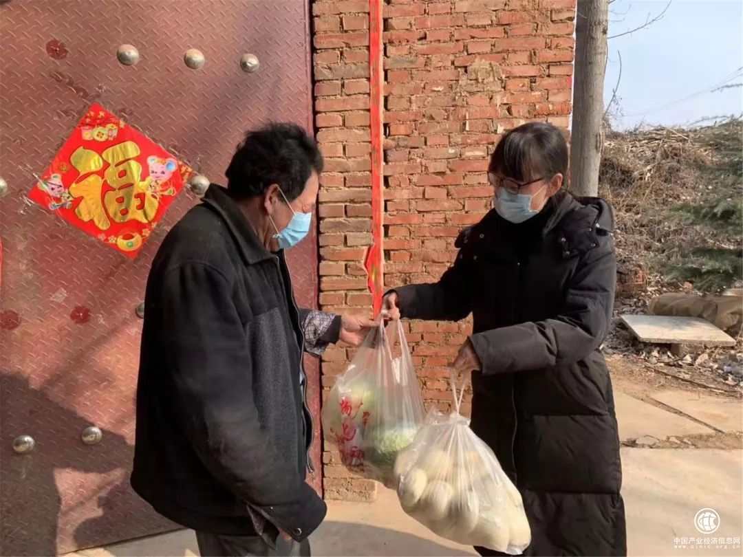 內蒙古：小小便民卡 服務群眾“零距離”