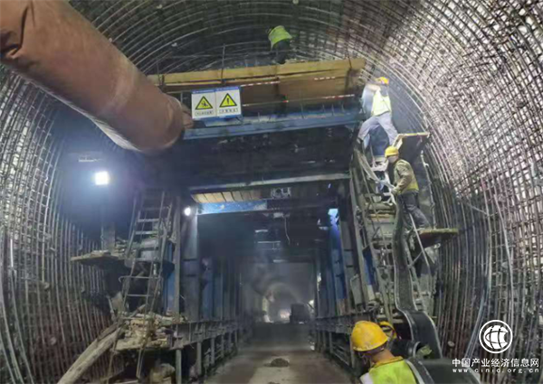 城陽區紅島街道助力地鐵M8號線建設