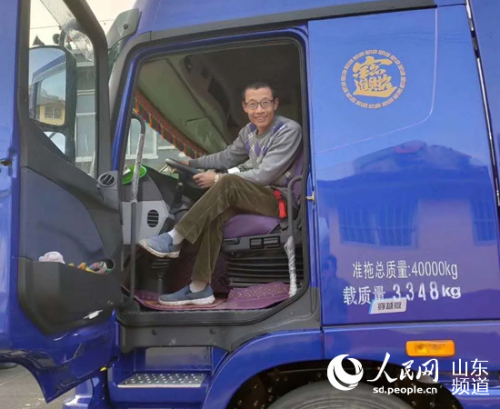 山東：平度“好司機”三進湖北，送去72噸食物
