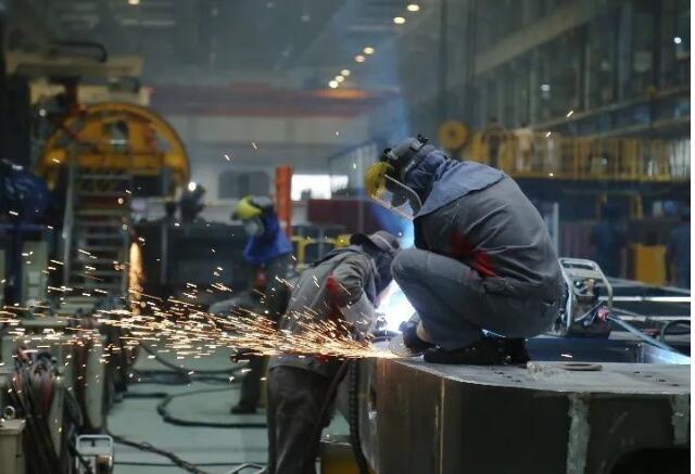 疫情之下 制造業著力穩工穩產穩信心