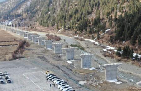 西寧至成都鐵路四川段啟動建設 成都到西寧4.5小時