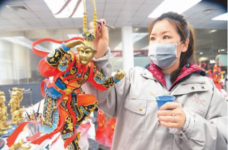 直面疫情挑戰 文創行業線上發力