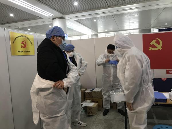 城陽區交通運輸局全力筑牢機場疫情防控第一道防線