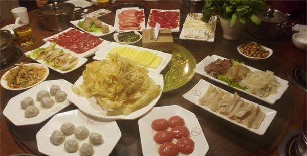 青島餐飲企業半數已復工 外賣自取為主少量恢復堂食