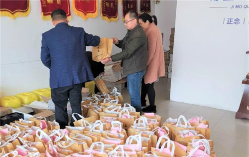 即墨中小企業協會慰問抗擊疫情一線工作人員