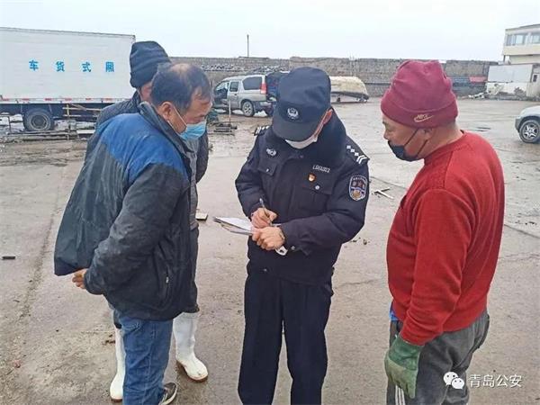 助漁船啟航，青島公安邊防“護港”在行動