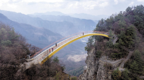 神農架復工復產搶春光