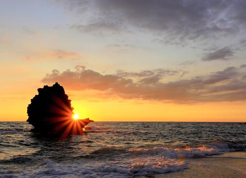 海南：生態產業鼓錢袋 電視夜校富腦袋