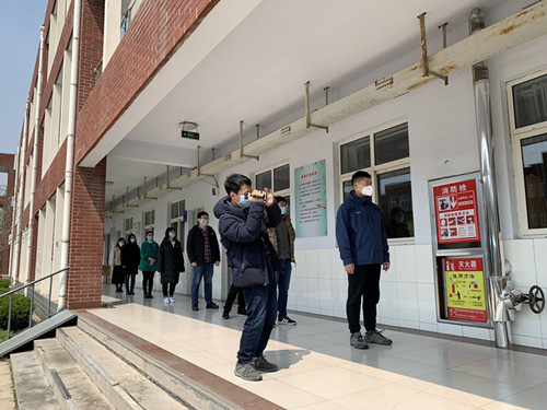 臨沂一中南校區： 教師扮演學生，展開開學演練