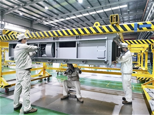三年至少打造100個智能型企業