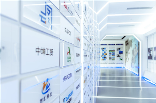 AI+實體經濟產業加速中心暨訊飛未來港落戶青島西海岸新區