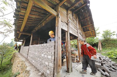 住建部：探索建立解決農村相對貧困人口住房安全長效機制