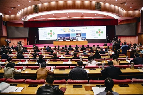 以時尚名義，與世界對話  青島國際時尚城建設攻勢推進情況質詢會議現場實錄
