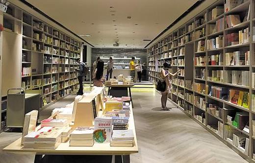 直播賣書，作家因何不敵“頂流”專業主播？