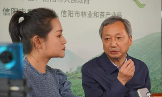 市長、縣長抱團直播 河南信陽打造“產業直播”新高地