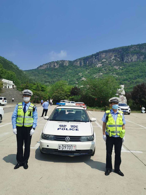 山亭交警織密“五一”小長假安全防護網守護群眾出行路
