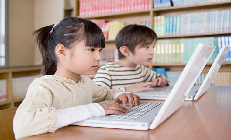 報告：32.9%小學生網民在學齡前已開始使用互聯網