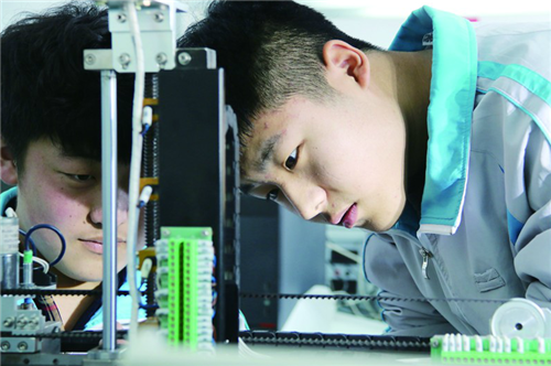 青島電子學校：在工業互聯網教育中找到自己的“主場”